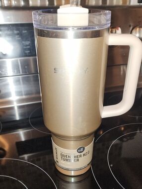 Stanley x ELF 40 Oz Honey Talks Quencher Tumbler,